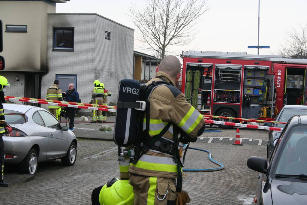 Veel schade bij uitslaande woningbrand