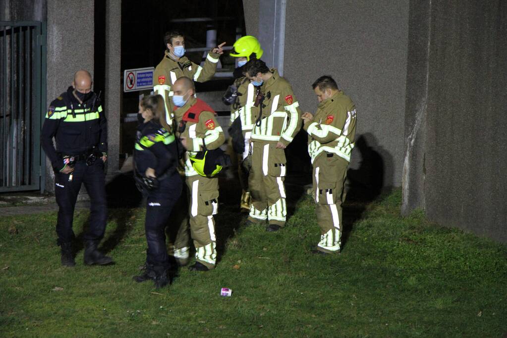 Sterke gaslucht op brug