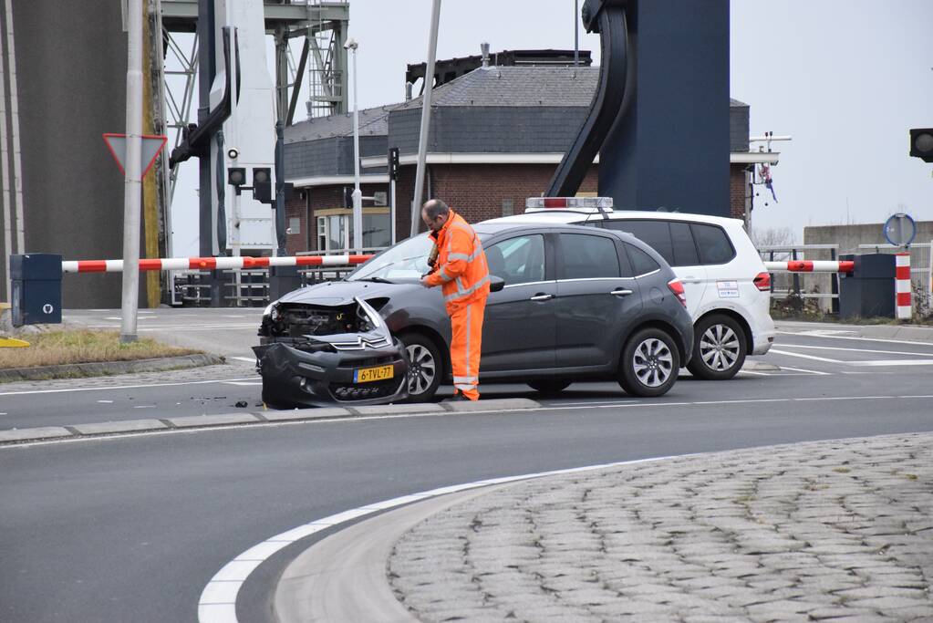 Auto flink beschadigd na ongeval