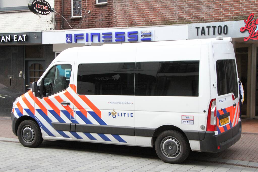 Hennepkwekerij ontdekt bij inval Finesse Exclusive Lounge