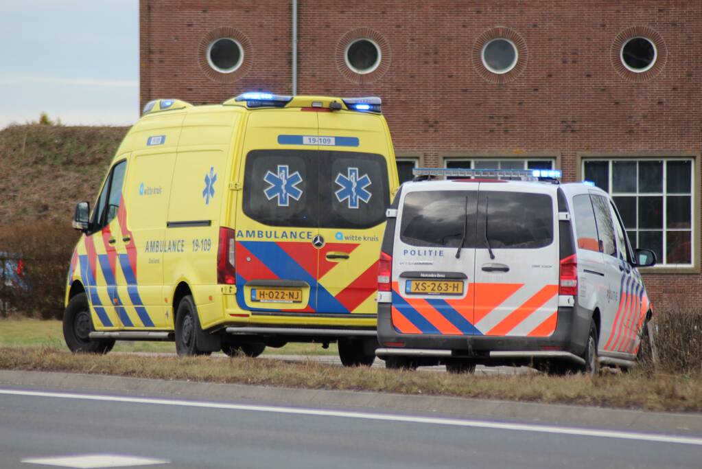 Scooterrijder gewond bij botsing met afslaande auto