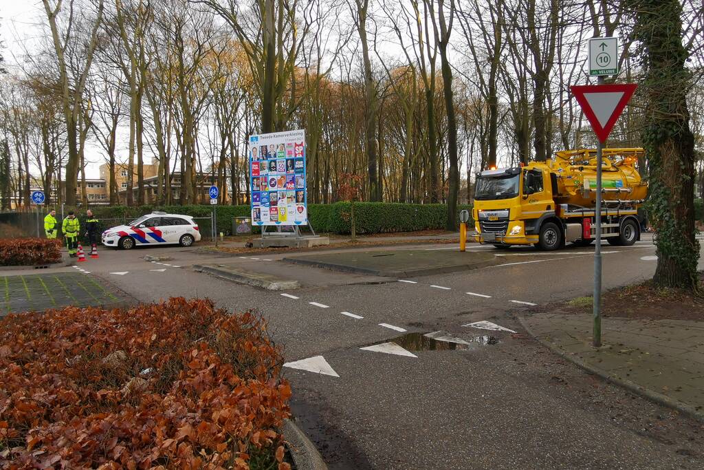 Twee fietsers gaan hard onderuit op glad fietspad