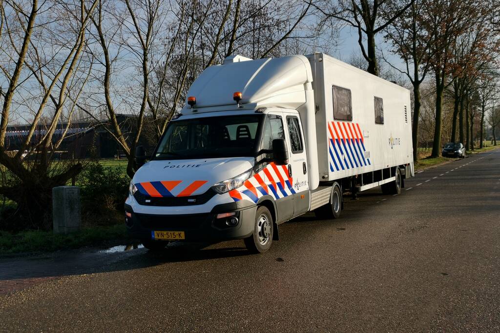 Drugslab in loods achter woning gevonden