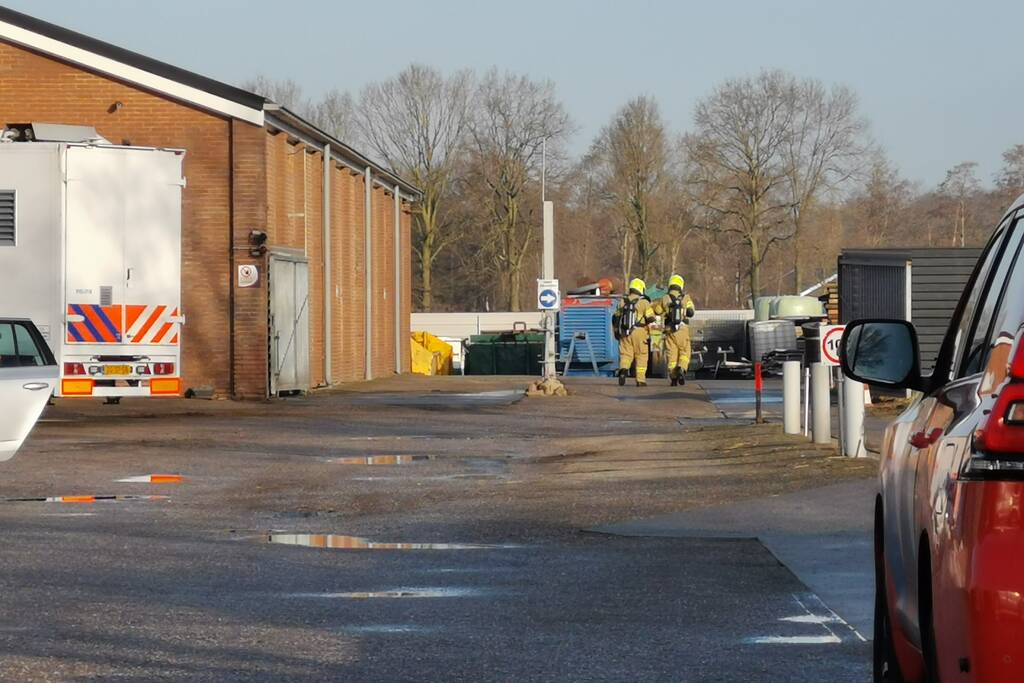 Drugslab in loods achter woning gevonden