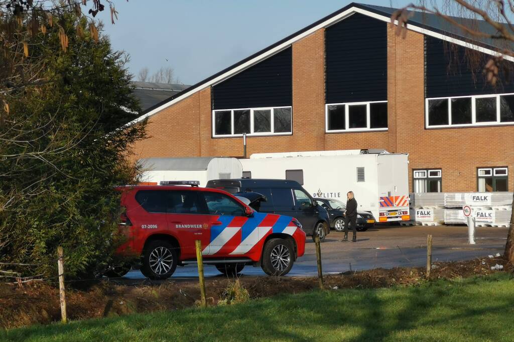 Drugslab in loods achter woning gevonden