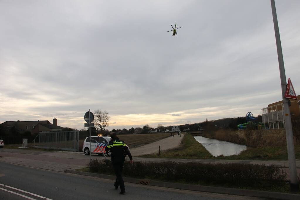 Inzet traumahelikopter voor noodgeval in woning