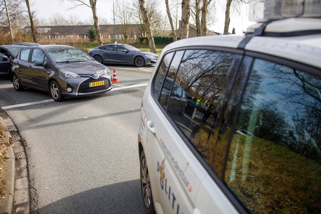 Kop-staart botsing voor stoplicht