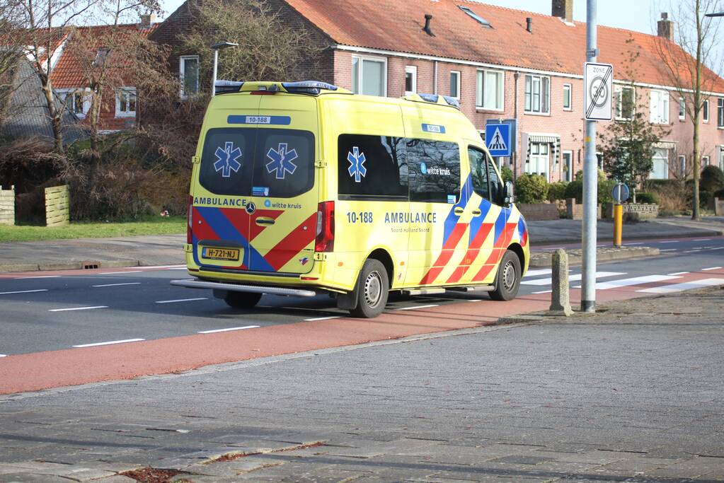 Fietser aangereden door auto
