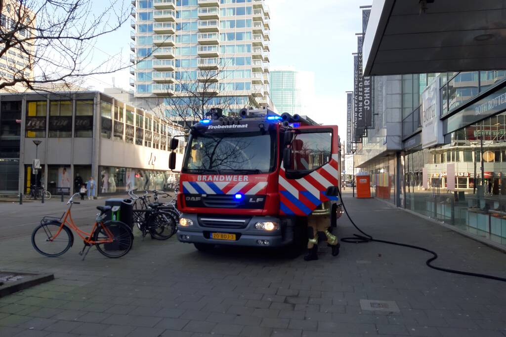 Persoon nagekeken na mogelijke brand