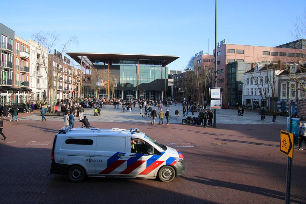 Viruswaanzin en ondernemers demonstreren tegen coronabeleid