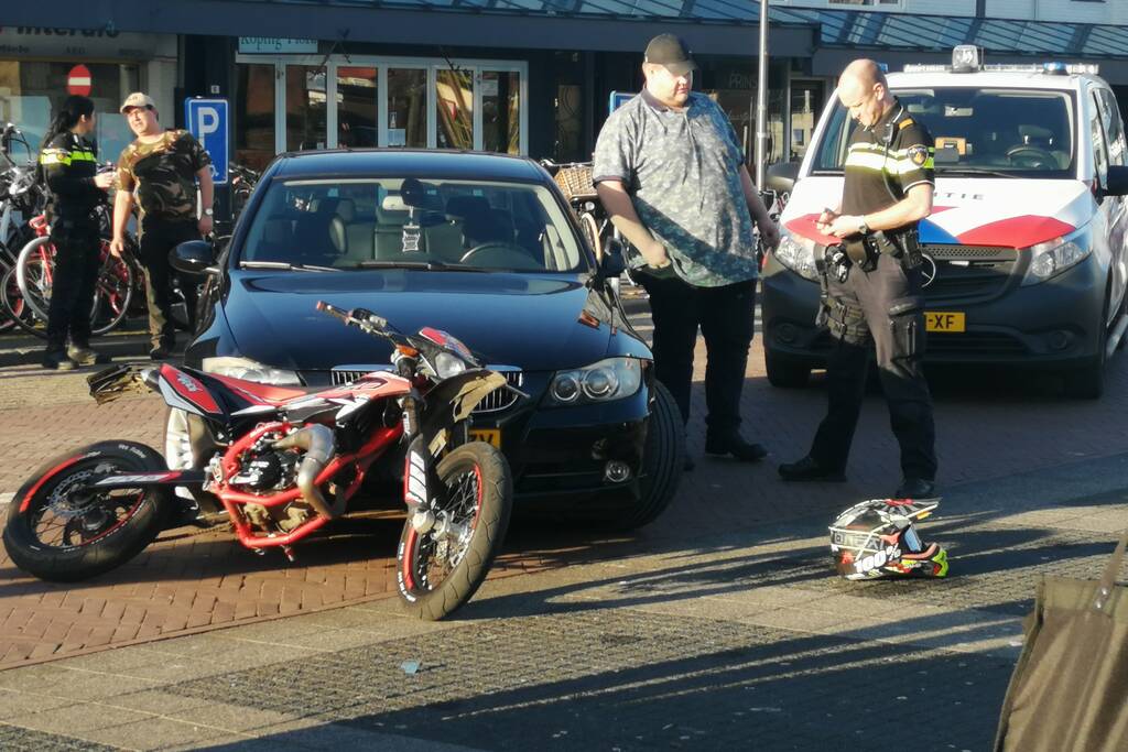 Ongeval tussen brommer en auto