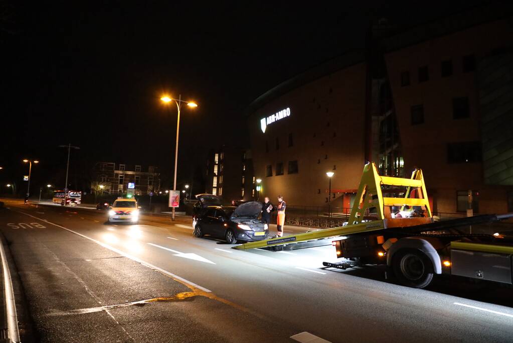 Bestuurder wilt keren maar veroorzaakt oliespoor