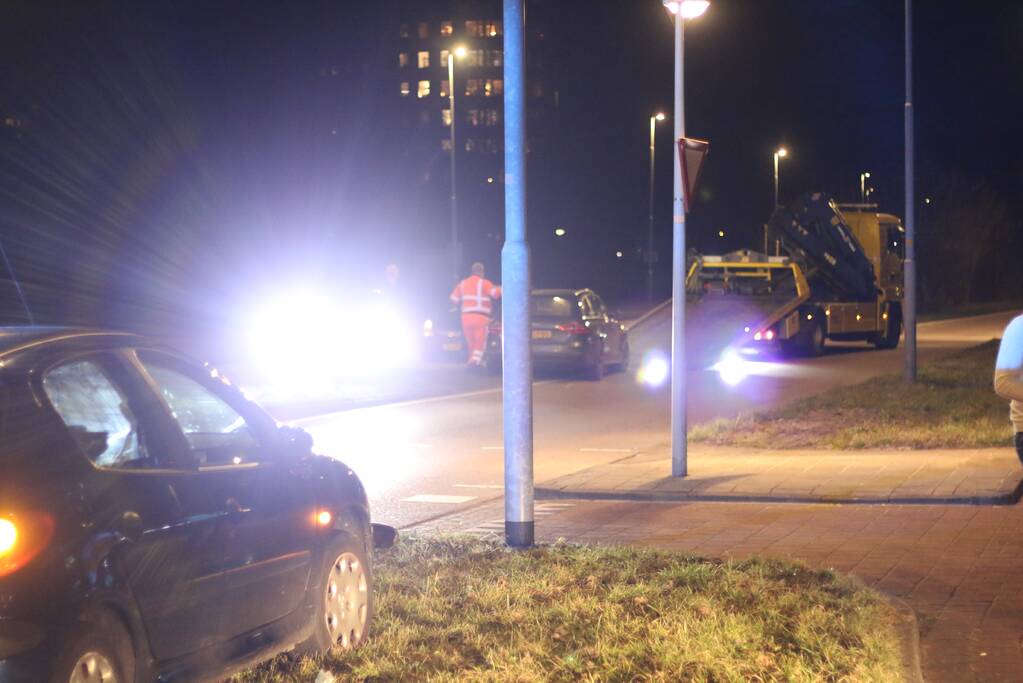 Schade bij ongeval op rotonde
