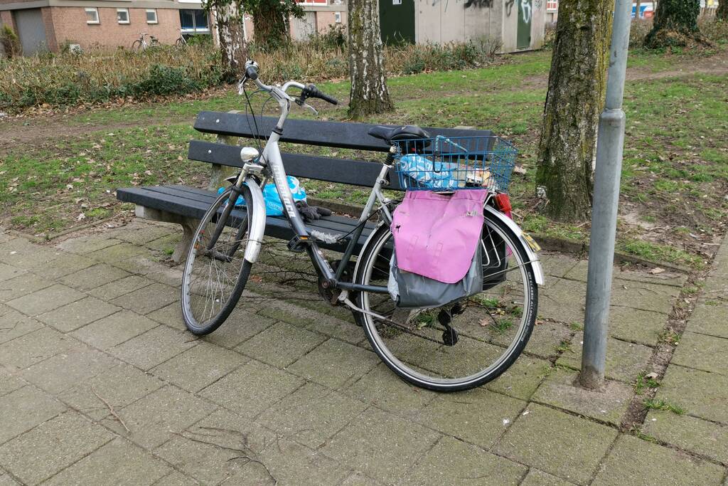 Fietser gewond door botsing met auto