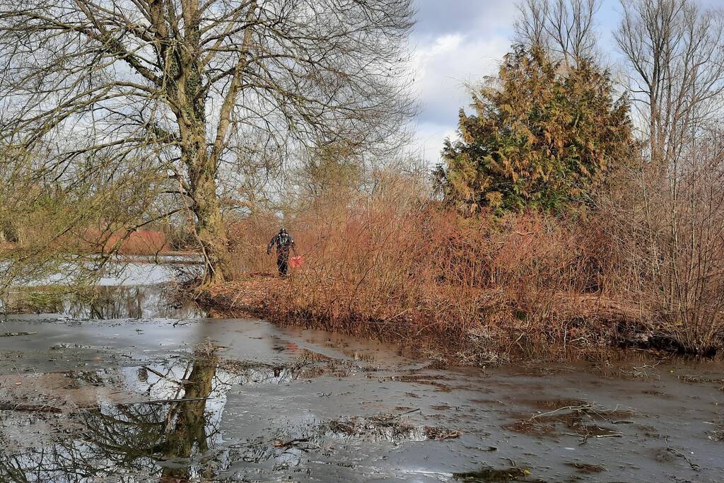 Kat van onbewoond eiland Spoolderbos gered