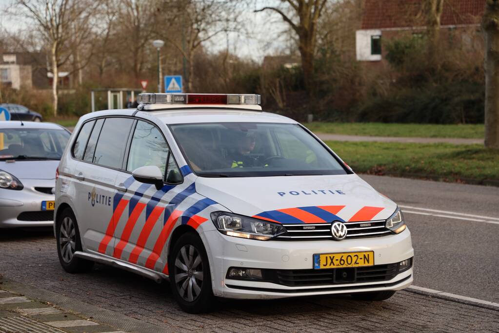Scooterrijder aangereden op rotonde