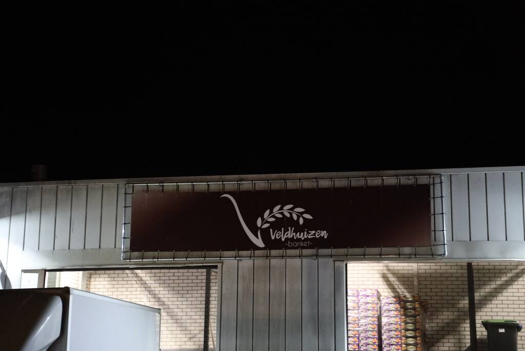 Pand vol rook op industrieterrein De Kronkels