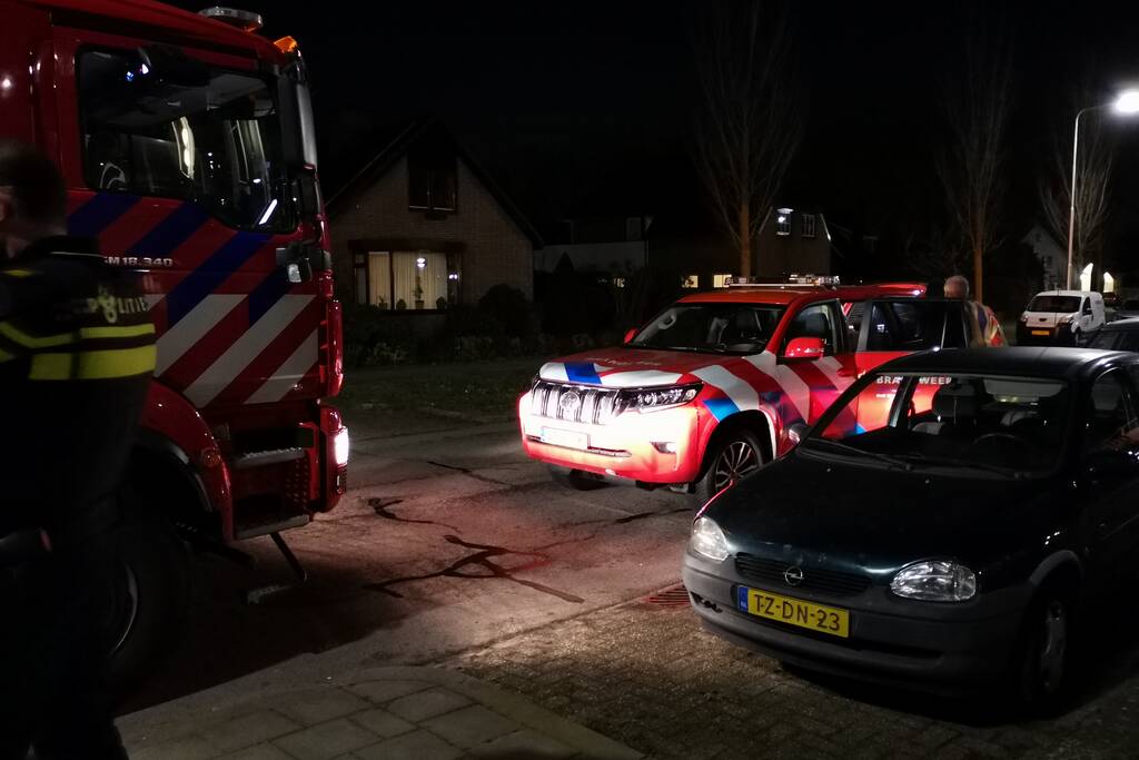 Brandweer doet onderzoek naar Aceton-lucht