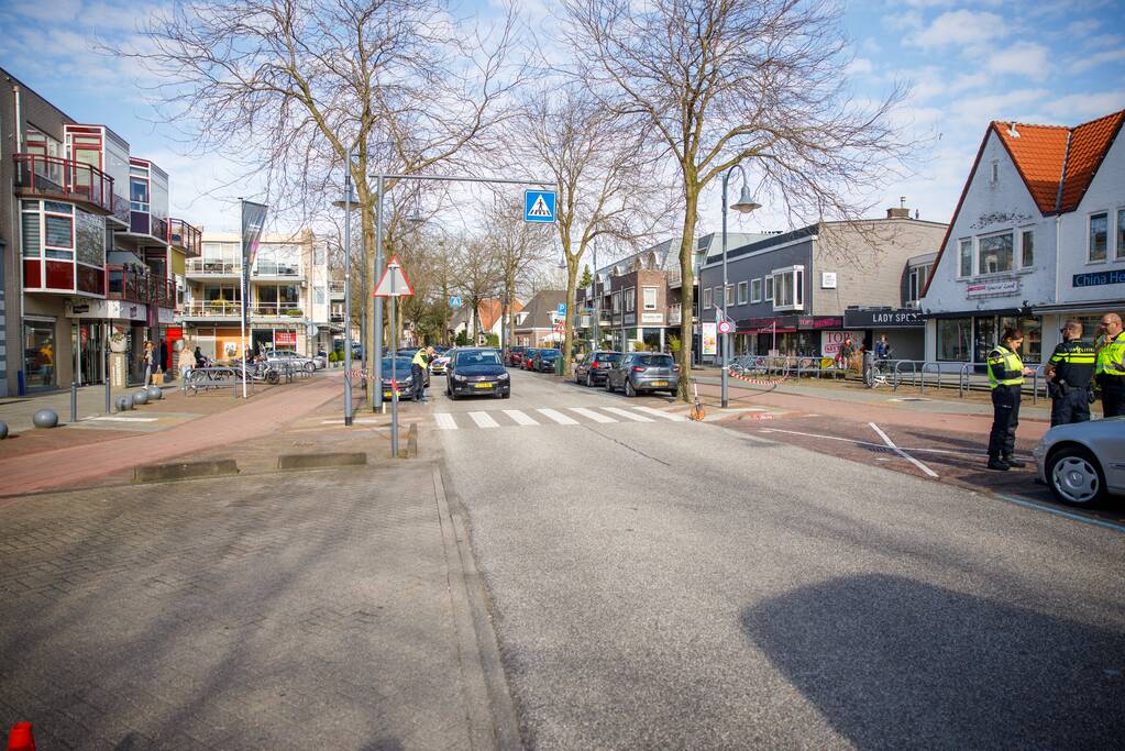 Vrouw ernstig gewond bij verkeersongeval