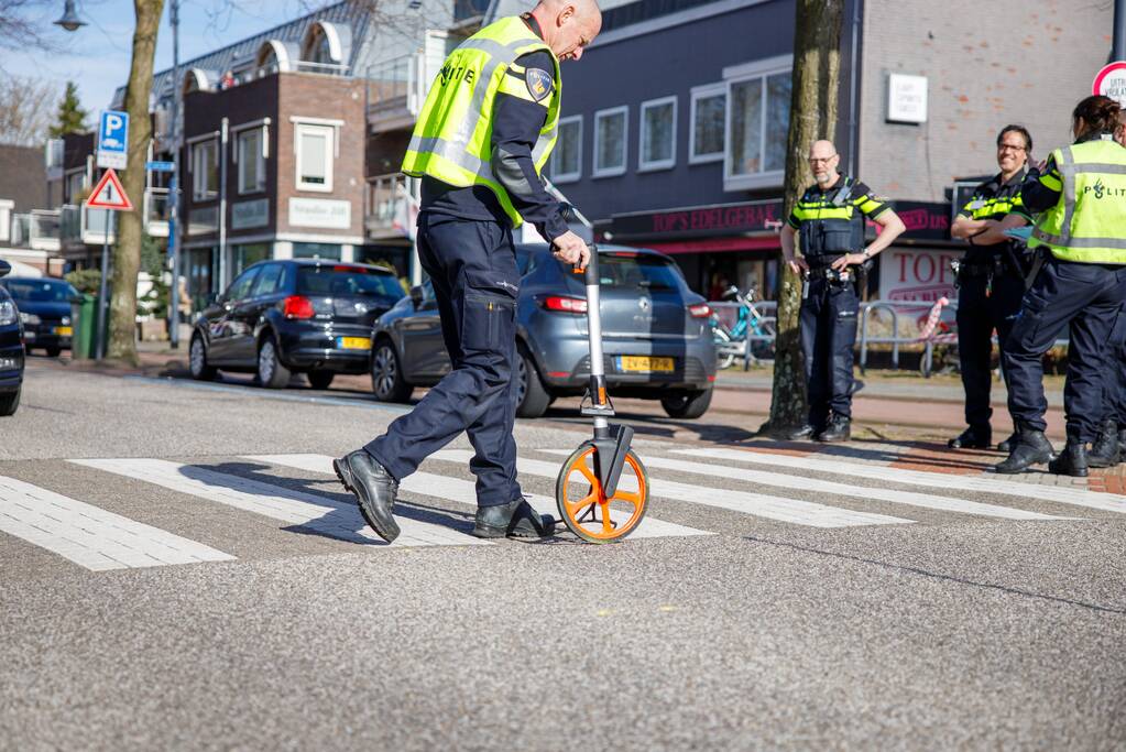 Vrouw ernstig gewond bij verkeersongeval