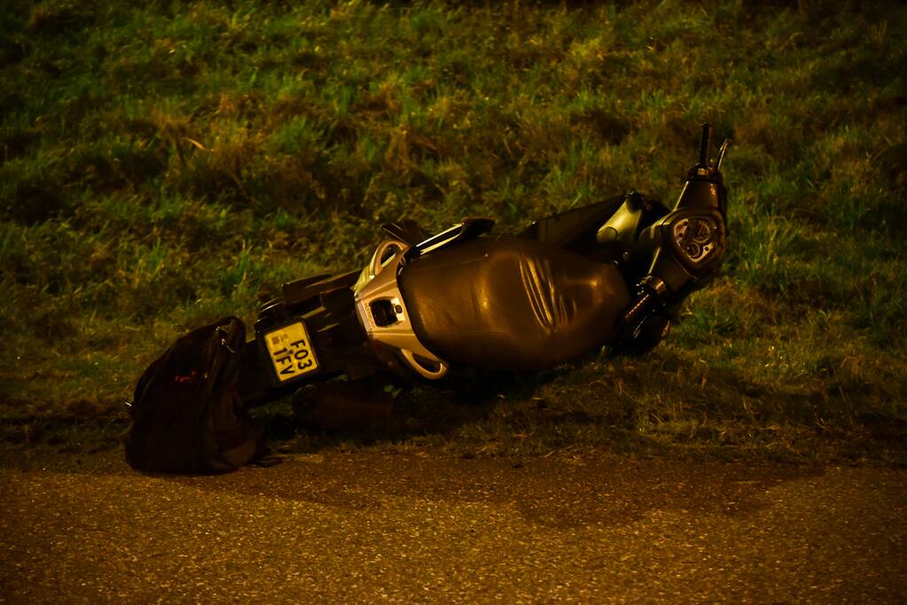 Scooterrijder zwaargewond na eenzijdig ongeval