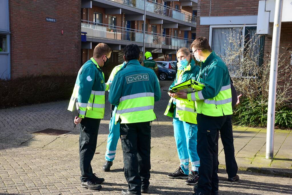 Flatwoningen ontruimd door brand