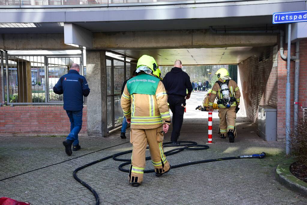 Flatwoningen ontruimd door brand