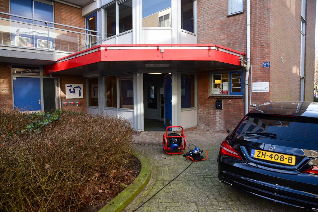 Flatwoningen ontruimd door brand