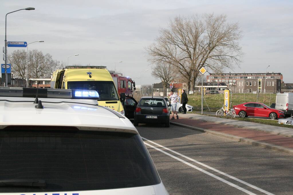 Drie auto's betrokken bij aanrijding