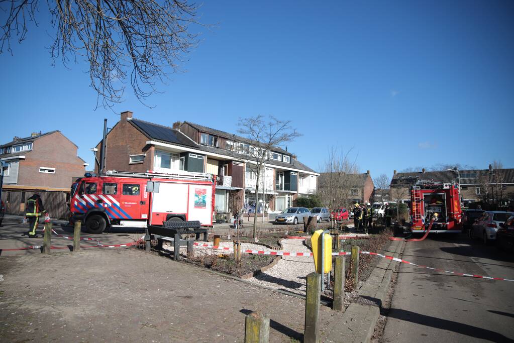 Meerdere woningen zonder stroom door brand