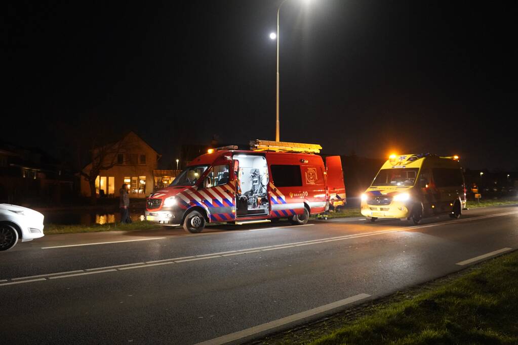 Persoon uit water gered