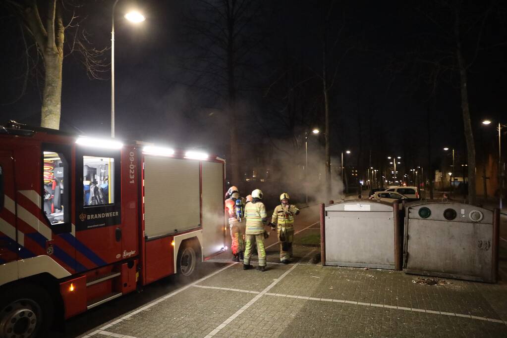 Papier in brand na brandstichting
