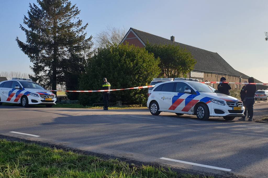 Politie onderzoek bij woning