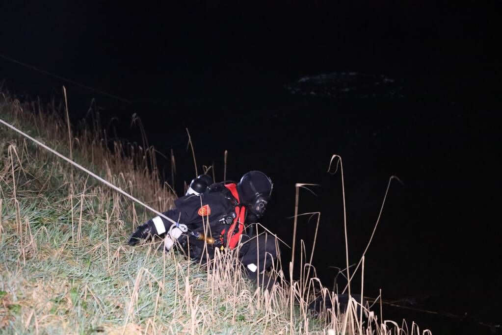 Zoekactie naar te water geraakte persoon