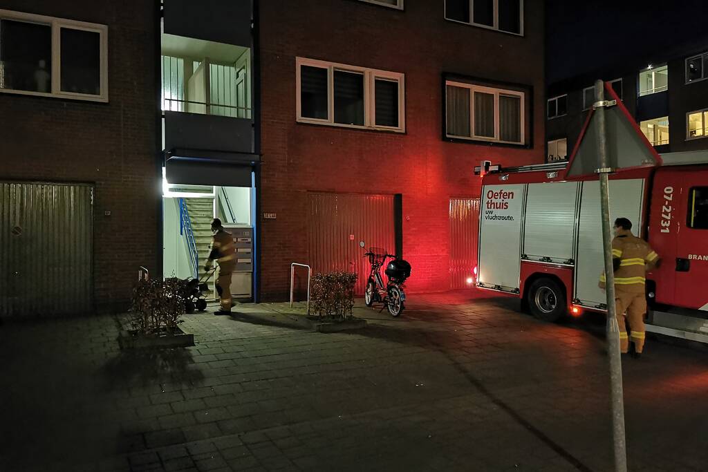 Hevige stank door een lekkende brommer