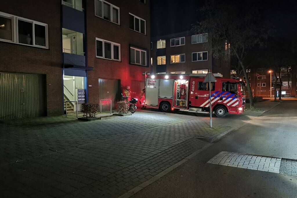 Hevige stank door een lekkende brommer