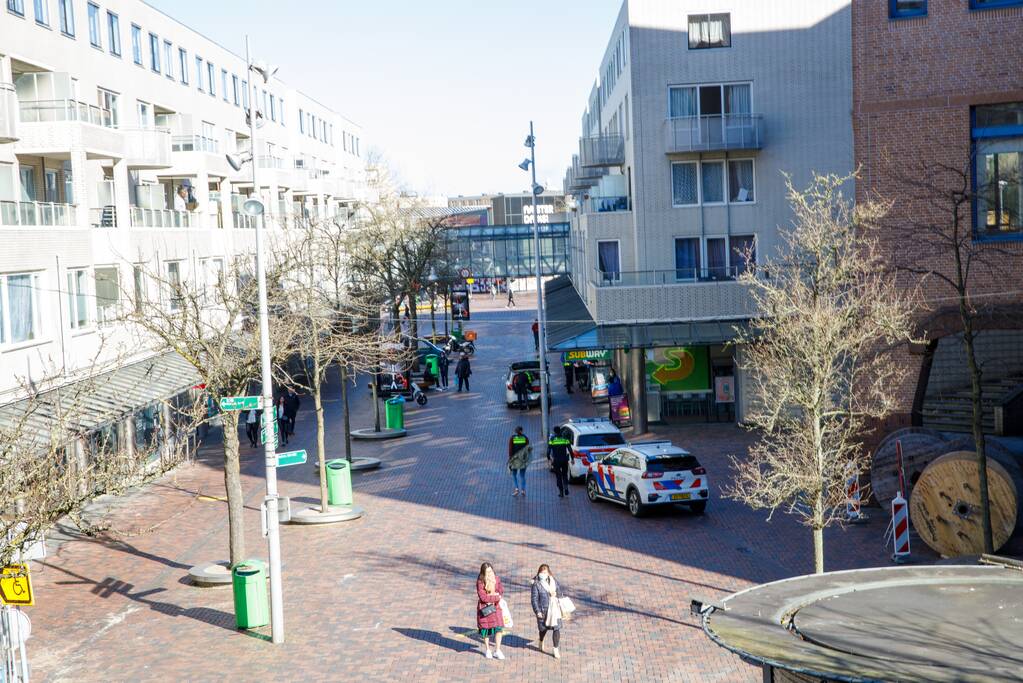 Politie doet onderzoek naar gewapende overval op Domino's Pizza