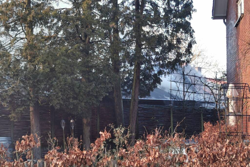 Veel rook bij brand in schuur