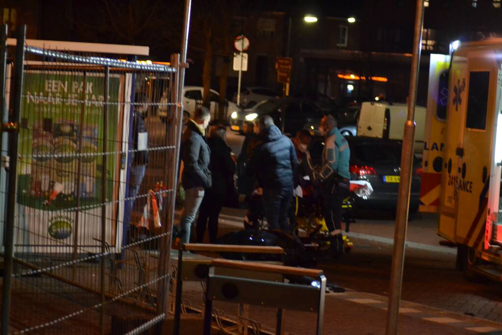 Scooterrijder aangereden door auto