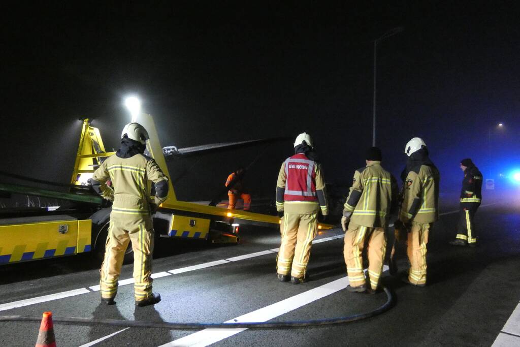 Auto volledig uitgebrand