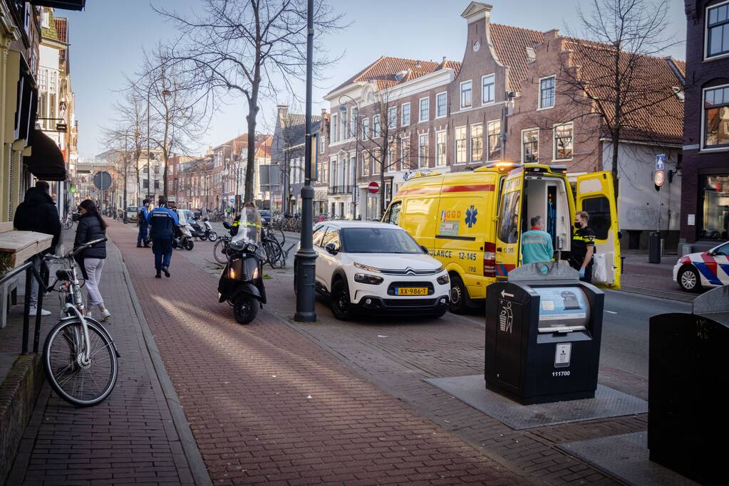 Fietser gewond bij botsing met scooterrijder