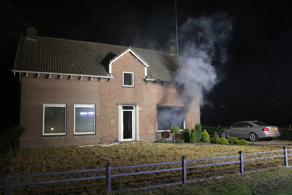 Woning onbewoonbaar na woningbrand