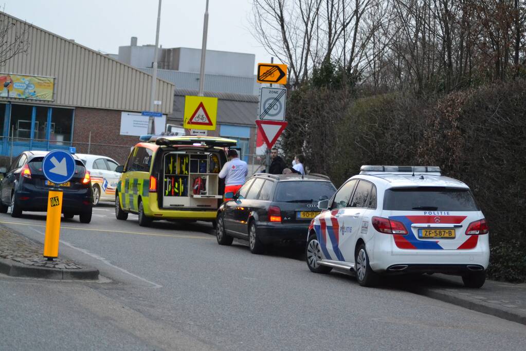 Scooterrijder aangereden door personenauto