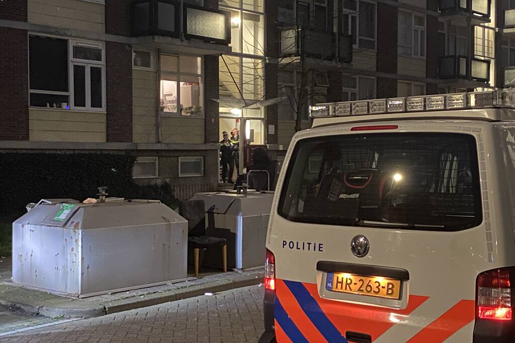 Overleden persoon aangetroffen in flatwoning