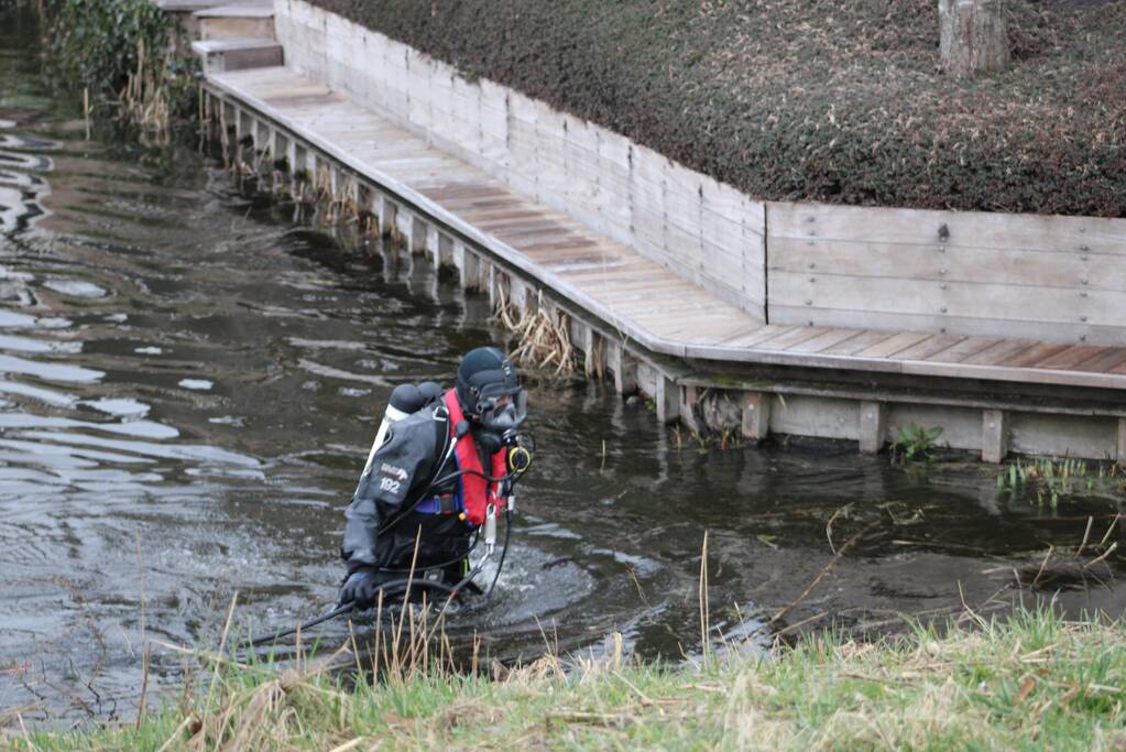 Zoektocht naar mogelijk een persoon te water
