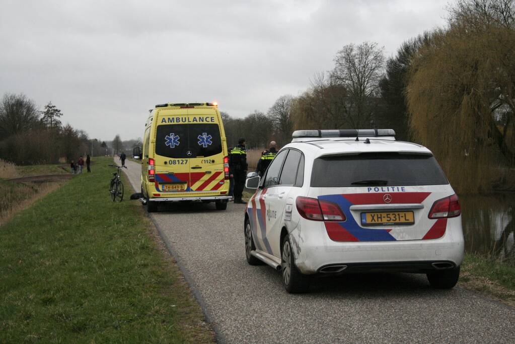 Fietser gaat onderuit en raakt gewond