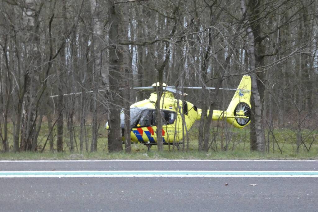 Bestuurder bekneld bij ernstig verkeersongeval