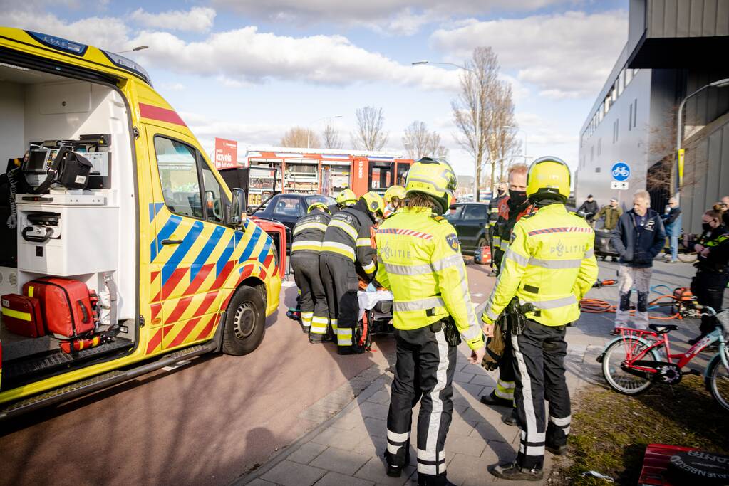 Bestuurder landt op zijn kant met Canta