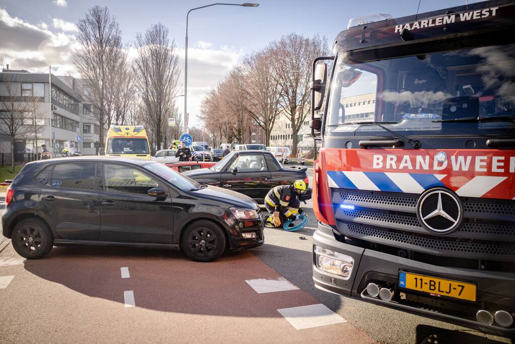 Bestuurder landt op zijn kant met Canta