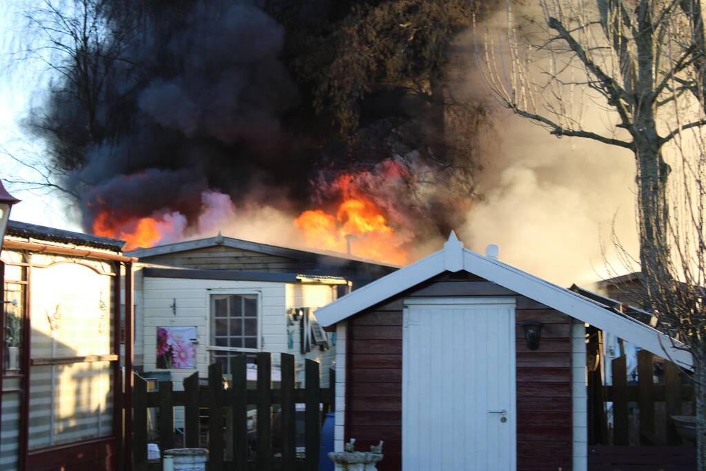 Flinke uitslaande brand in woning